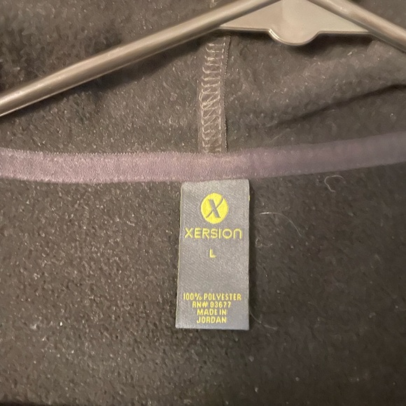 Gray/black Xertin short sleeve hooded zip-up with drawstrings - Picture 5 of 6